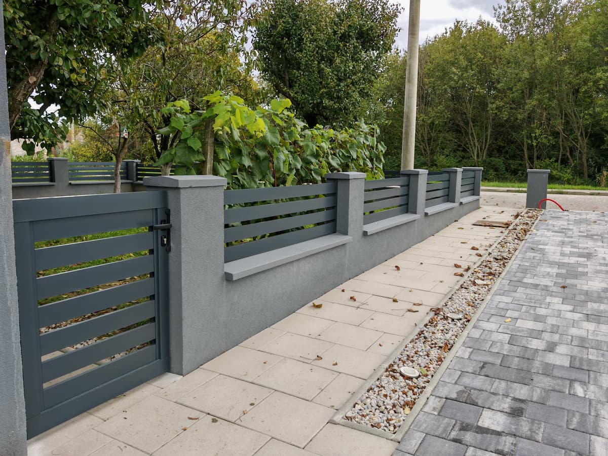 Dvorišna ograda antracit Dvorišna ograda u antracit boji